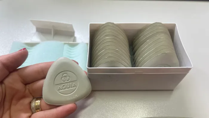 Giz águia branco triangular caixa com 24 