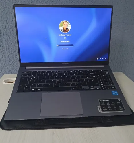 GALAXY BOOK 4