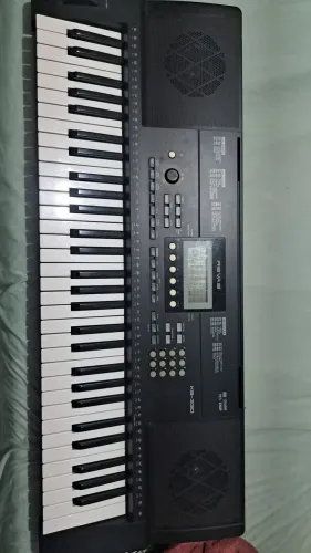 teclado roland