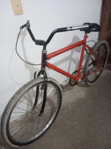 BICICLETA RETIRADA DE PEÇAS OU CONCERTO ACEITO TROCAS