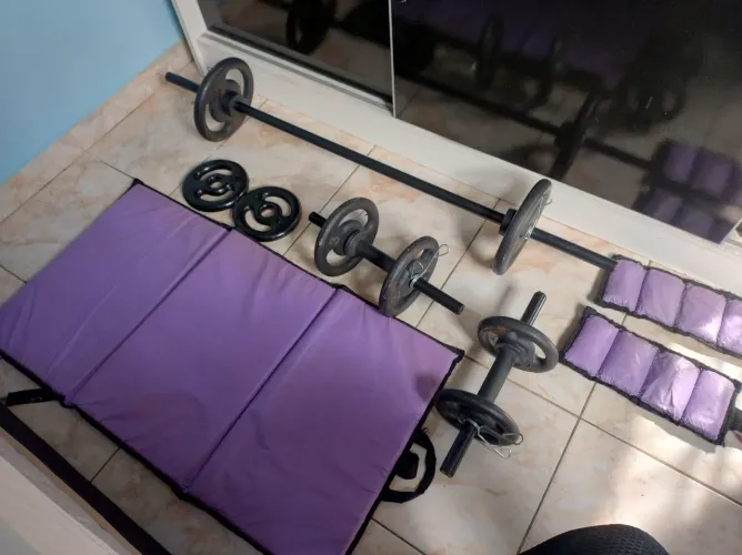 Kit musculação anilhas e Halteres