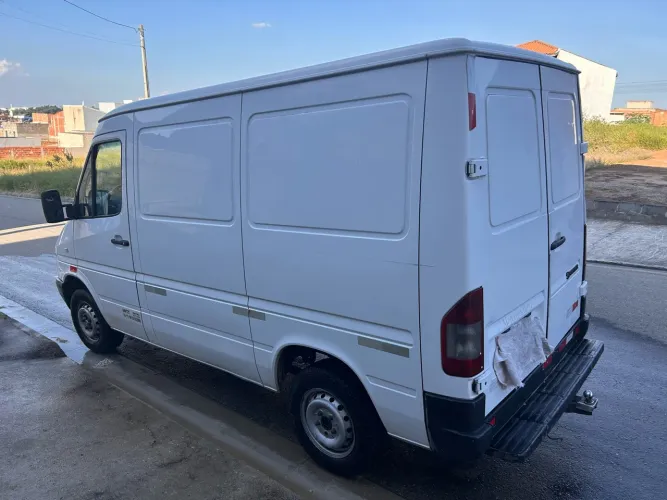Mercedes-Benz Sprinter 311 Furgão Curto 2.2 Dies 2004