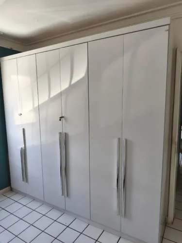 Guarda roupa casal com 2,5 de largura