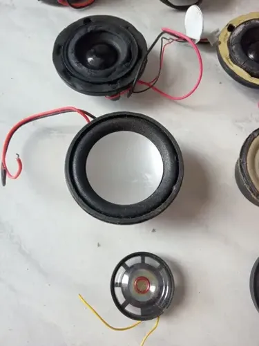 Alto falante pequenos