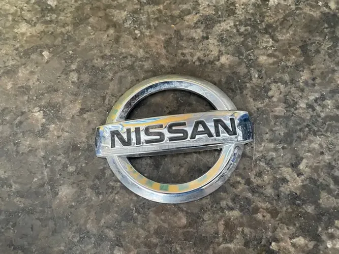 Emblema da tampa de mala Nissan Kicks 2019