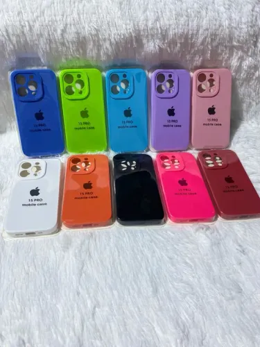 Capas para iPhone 15 Pro, com protetor de câmera- Diversas cores