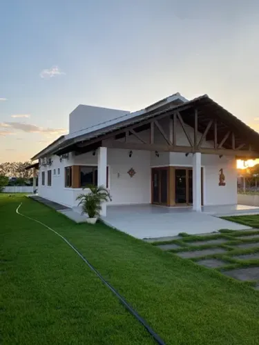 Vende-se ótima casa em condomínio de luxo green ville próximo a João Pessoa