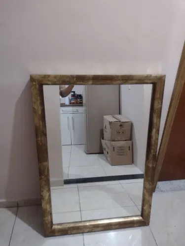 Espelho grande com linda moldura