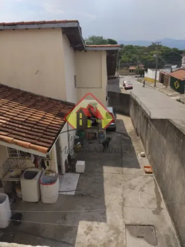 Venda de Casas / Edícula na cidade de Taubaté