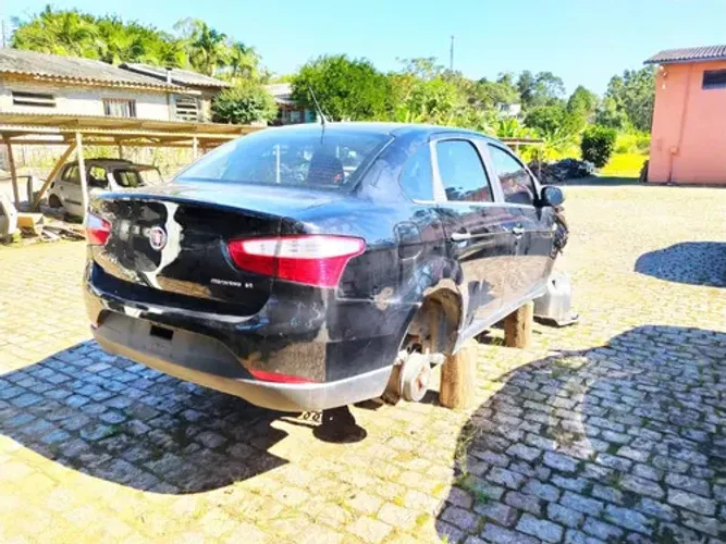 Fiat Grand Siena 1.4 2019 Para Retirada De Peças