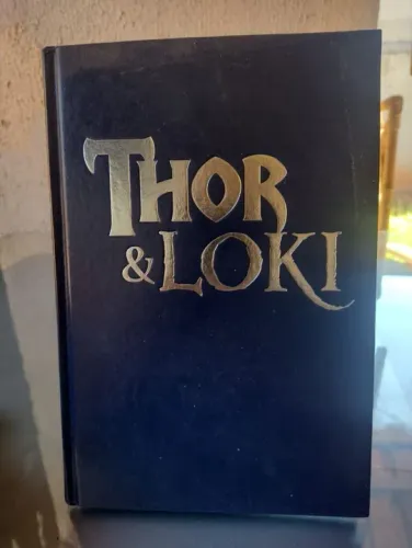 Livro Thor & Loki - Edição de Colecionador - Inglês 