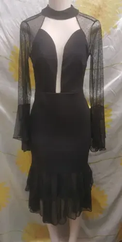 Lindo e chique vestido noluna Oliveira tam m