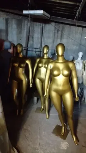 Manequim plus size