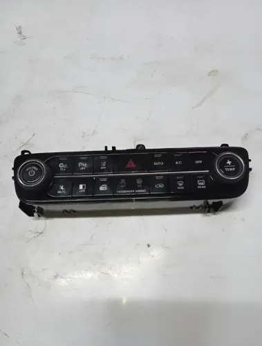 Botão Do Comando De Ar Fiat Pulse 01002662100 Preto (Usado)