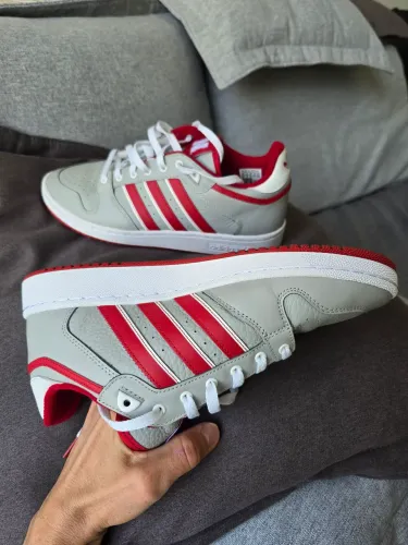 Tênis Adidas Centennial 85 - Edição Rara NCAA Nebraska Tamanho 9 1/2 (41)