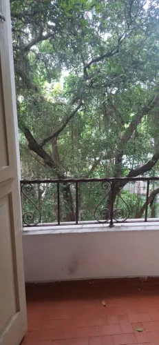 Apartamento reformado em Santa Teresa