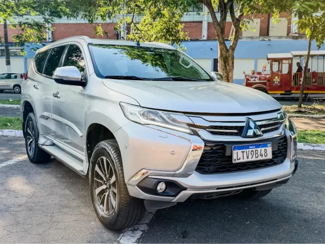 Mitsubishi Pajero Sport HPE 2.5 4X4 Diesel Aut. 2020