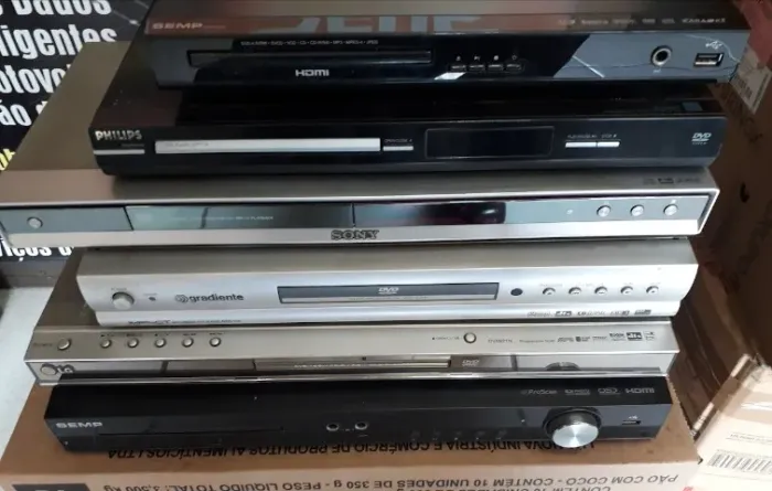 lote de DVD's Ligando e Com Detalhes