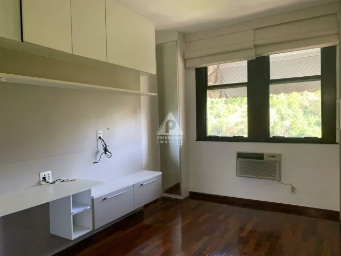 Lindo Apartamento 3 quartos à venda com 120m2 na rua do metrô