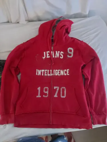 Moletom vermelho