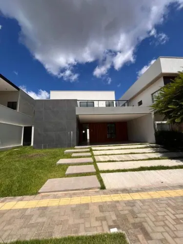 Casa no Condomínio Terras Alphaville Frente | 230 m², 4 Suítes, Lazer Completo em Teresina