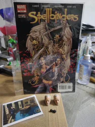 Boneco Acessório Cabeças do Ator Malcolm McDowell Mezco HEROES Series 2 Mr. Linderman