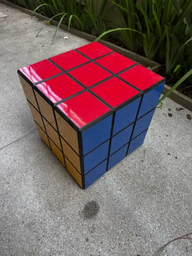 Cubo mágico decorativo de madeira 