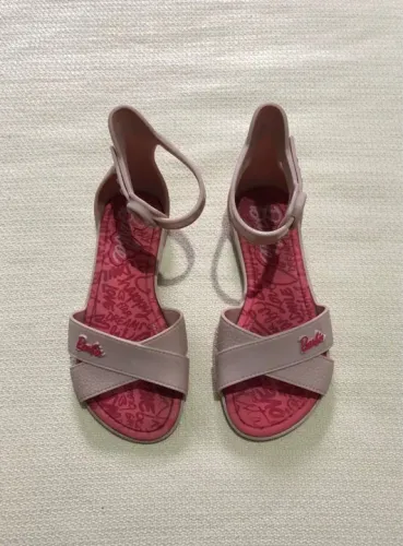 Sandália infantil Barbie 25