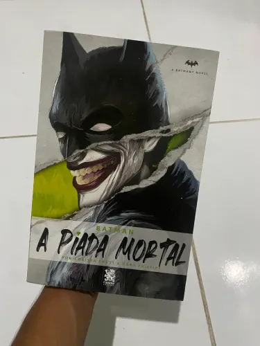 Livro batman piada mortal