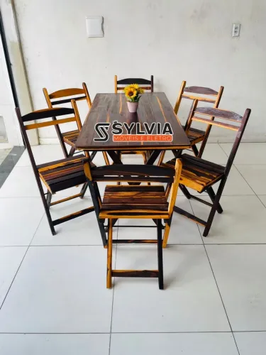 Conjunto de Mesa e Cadeiras Dobráveis em Madeira