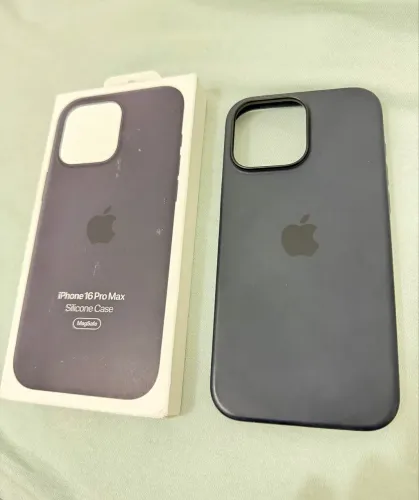 Capa Case de Silicone iPhone 16 Pro Max black original Apple