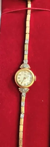 Relogio Feminino Cyma em Ouro 18k com 8 Diamantes