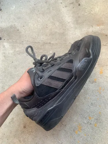 Adidas adi2000