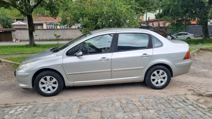 Peugeot 307 Sed. Feline 2.0/2.0 Flex 16V 4P Mec. 2007