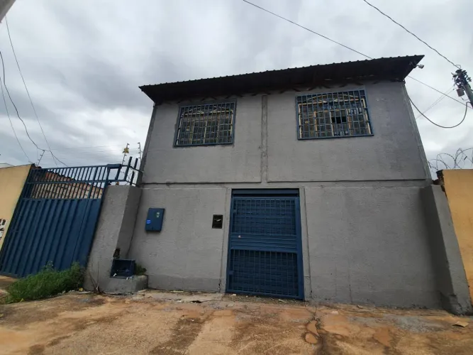 GALPÃO - JARDIM ZULEIKA - LUZIÂNIA-GO.