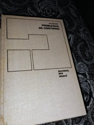Problemas de Contorno - F.D. Gájov