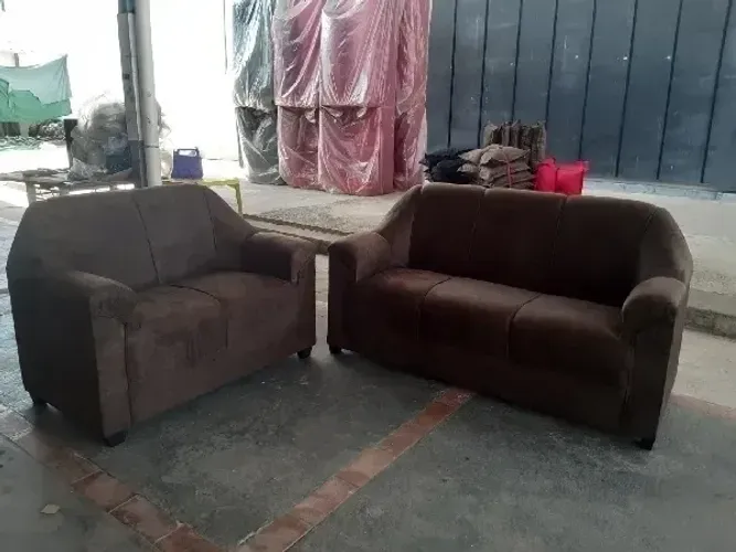 Conjunto Estofados 2 e 3 Lugares Pop C/ Puff - Novo na Caixa - Já com Entrega