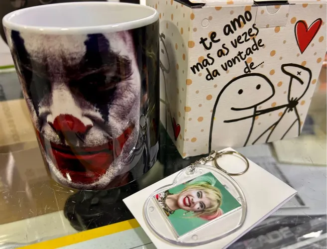 Kit dia dos Namorados! Caneca + Chaveiro coração PERSONALIZADOS!
