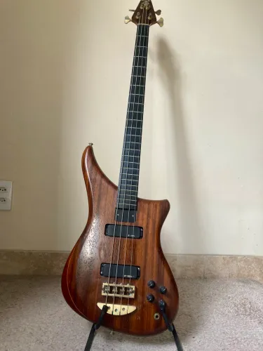Baixo Alembic Epic
