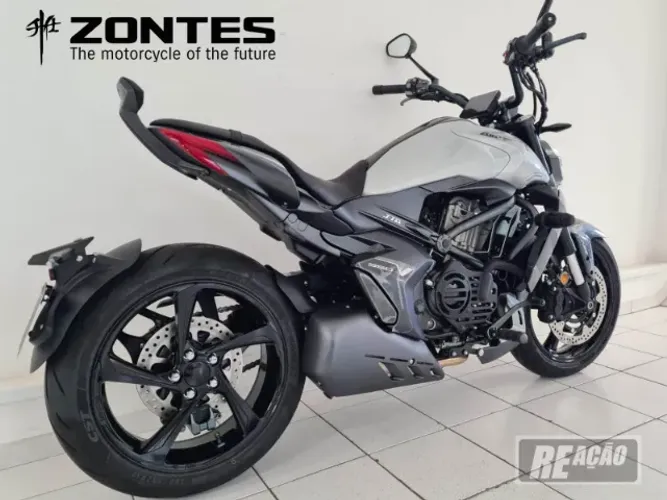 V 350 2025 / Reação Suzuki
