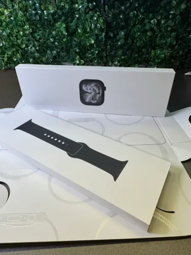 Blackfriday Apple Watch Series 11 42mm GPS Novo lacrado 1 ano de garantia Apple