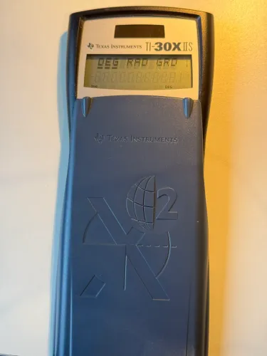 Calculadora Científica TEXAS INSTRUMENTS TI-30X II S