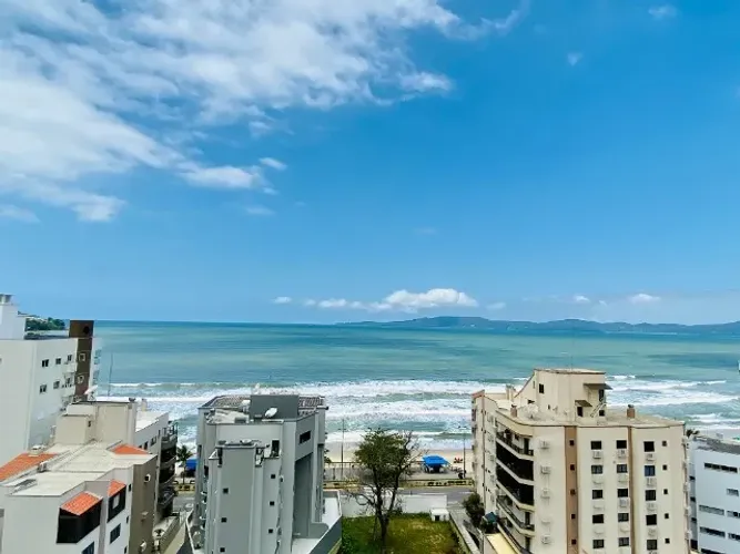 COBERTURA DUPLEX COM VISTA MAR NO CENTRO DE ITAPEMA