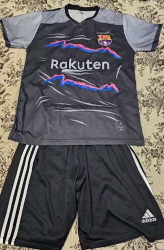 Vendo esse conjunto de futebol tamanho G