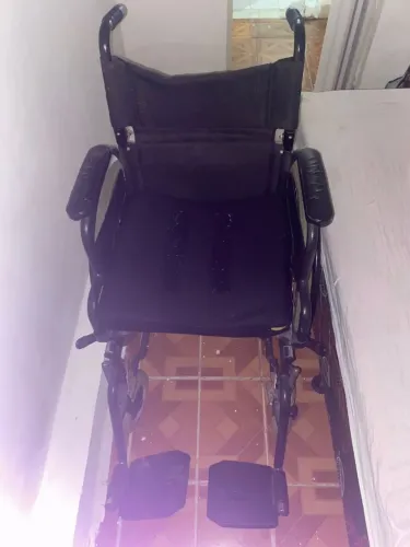 Cadeira de Rodas e de banho