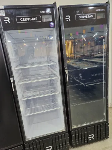 expositor de bebidas 570L fundo branco ou preto pronta entrega