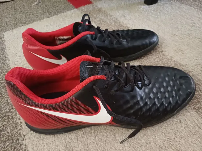 Chuteira Futsal Nike 44