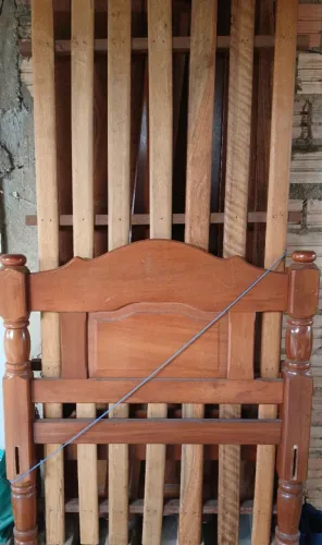 Vende-se cama com colchão 