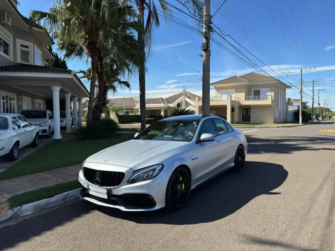 Mercedes-Benz C-63 AMG 4.0 V8 Bi-turbo Aut. 2016