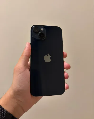 iPhone 14 Plus 128GB com acessórios
